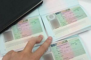 CẢ GIA ĐÌNH NHẬN VISA THĂM THÂN ANH QUỐC ĐỂ THAM DỰ LỄ TỐT NGHIỆP CỦA CON GÁI